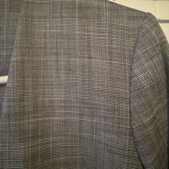 DKNY BLAZER SIZE 6 - Picture 4 of 10